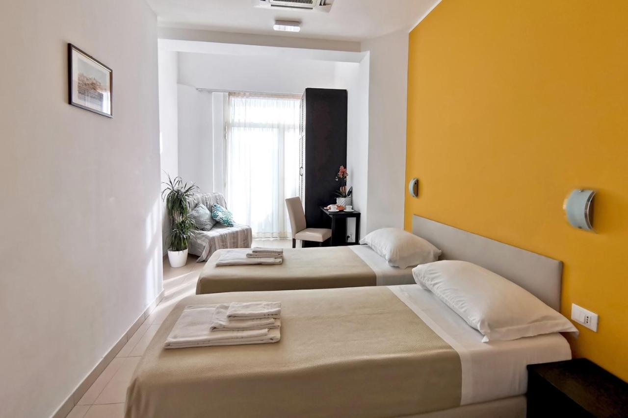 Hotel Poetto Cagliari Luaran gambar