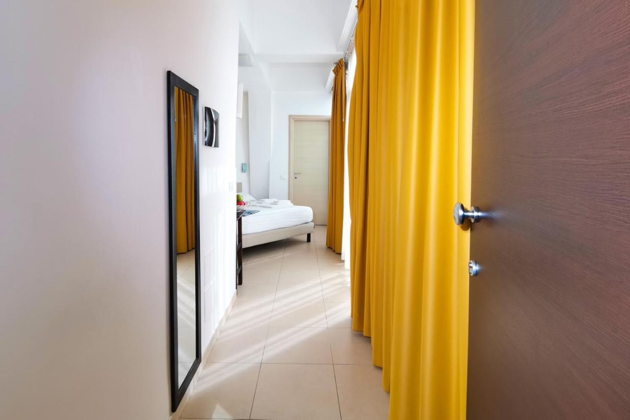 Hotel Poetto Cagliari Luaran gambar